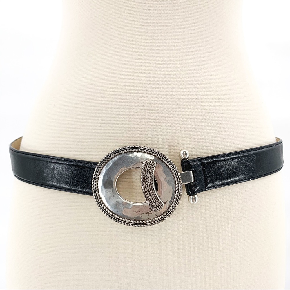 Vtg Black Leather Hammered Metal SouthWestern Belt